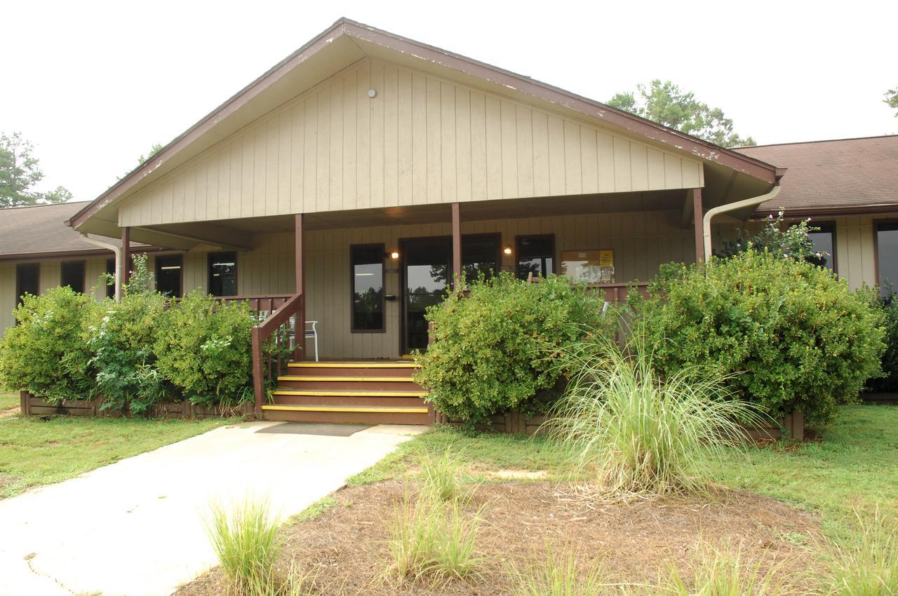 Carolina Landing Camping Resort Deluxe Cabin 4 Fair Play Exterior photo